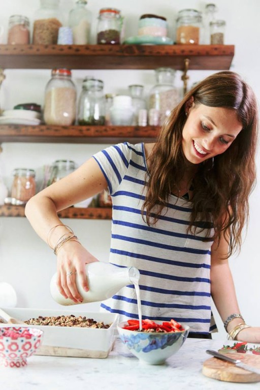 The rise of foodblogger Ella Woodward: is zij de nieuwe ...