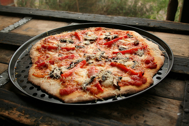 Toevoeging genetisch Imitatie Dé tip voor deze zomer: maak pizza op de barbecue! - Culy