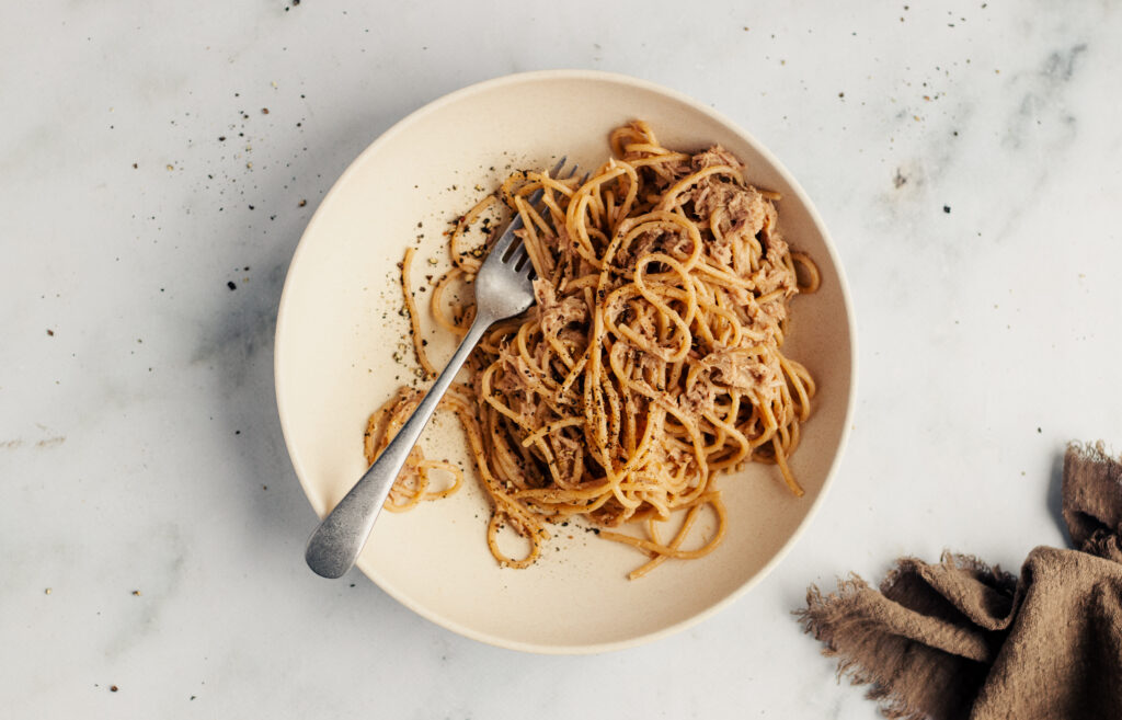 pasta met tonijn / tonno e burro